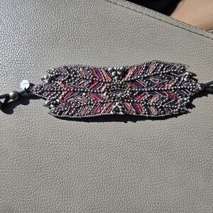 Elegant Beaded Bracelet in Pink and Silver